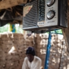 Læg mærke til radioen helt oppe under taget. Foto: William Vest-Lillesøe